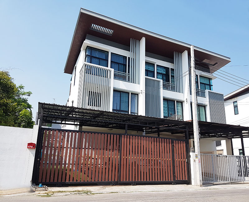 ขายทาวน์เฮ้าส์ ลาดพร้าว กรุงเทพมหานคร