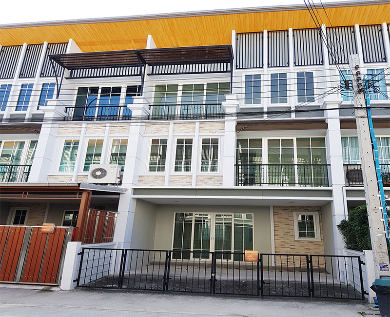 ม.โกลเด้น ทาวน์ ลาดพร้าว-เกษตรนวมินทร์ 